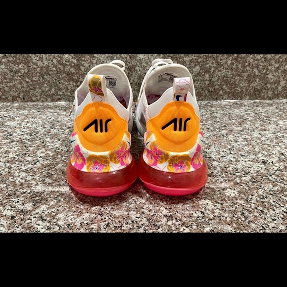COPY - COPY - Nike Air Max 270 SE Floral - Picture 2 of 4
